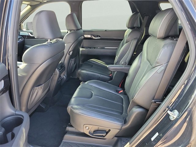 Used 2024 Hyundai Palisade Calligraphy image 6