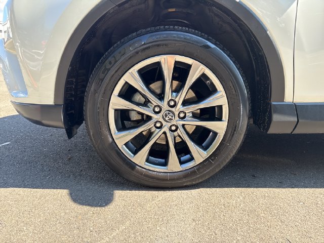 Used 2018 Toyota RAV4 Limited w/ All Weather Liner Package AWD/4WD image 28