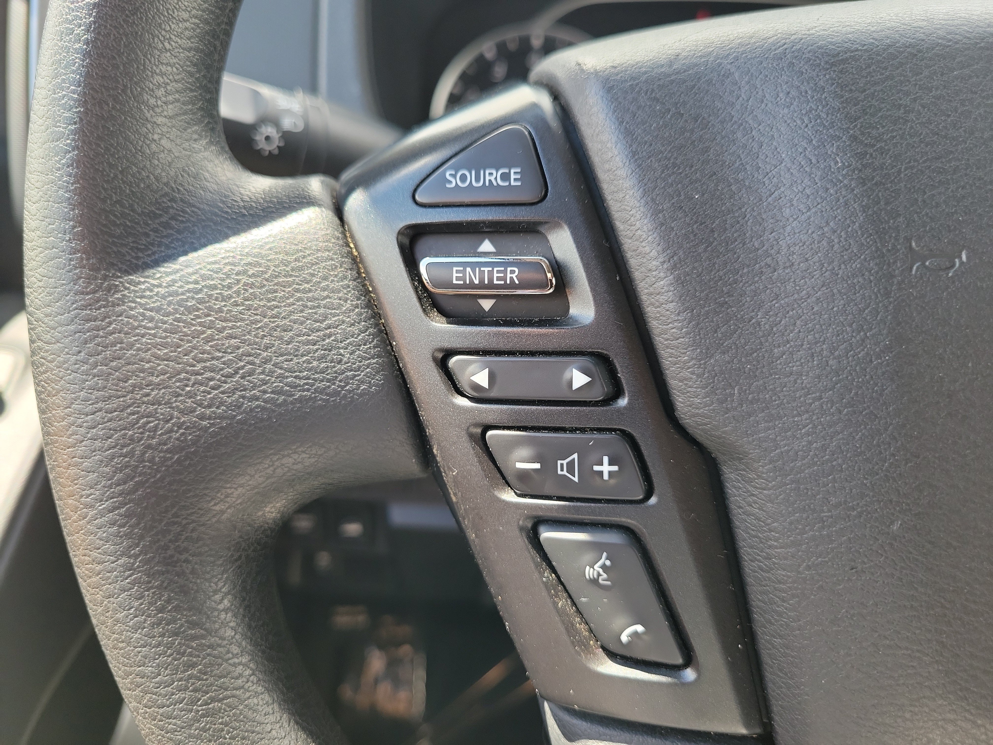 Used 2023 Nissan Frontier SV AWD/4WD image 24