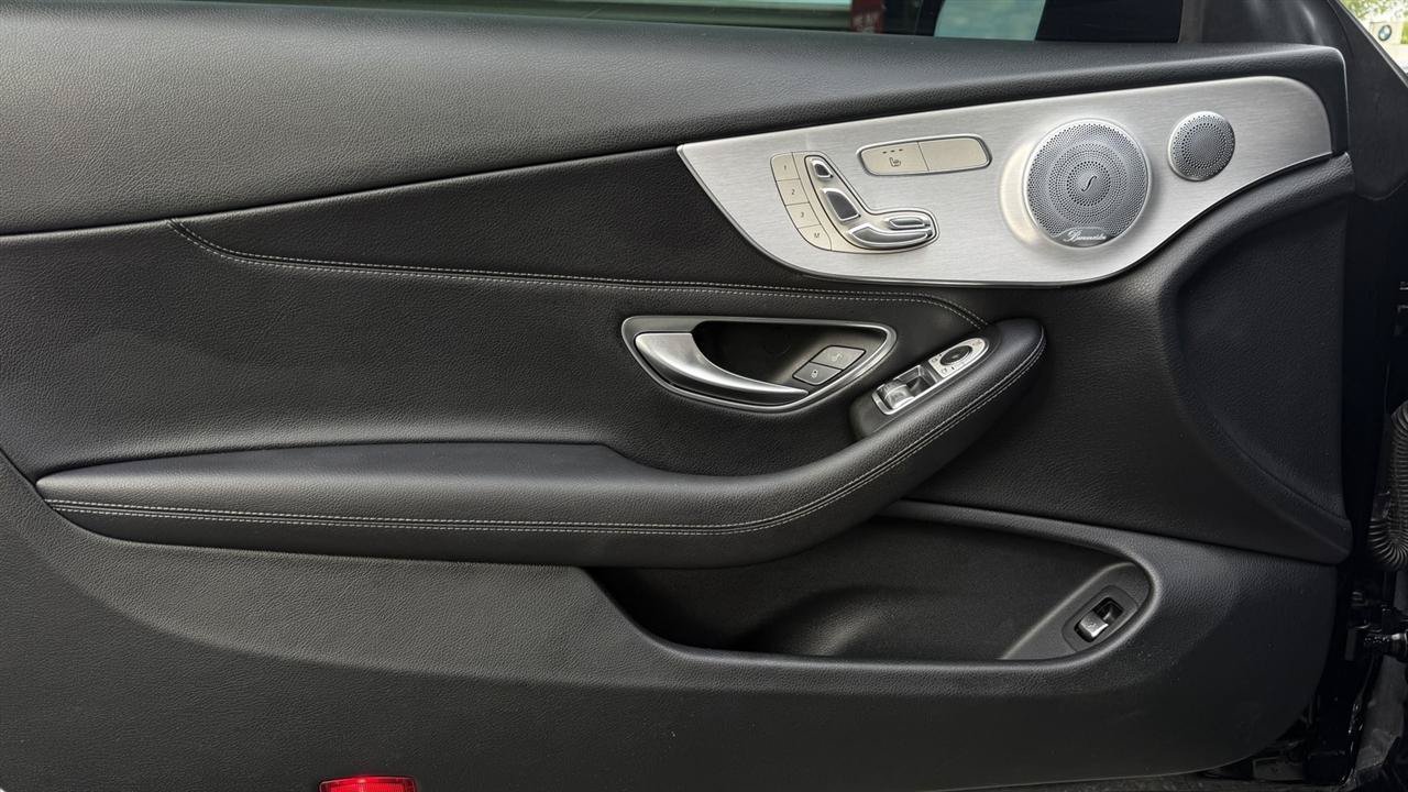 Used 2018 Mercedes-Benz C 300 4MATIC Coupe image 25