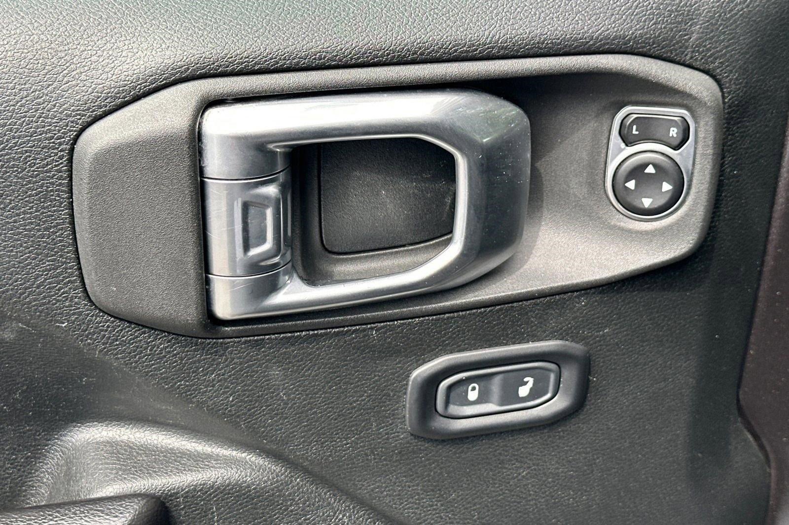 Used 2020 Jeep Wrangler Unlimited Sport AWD/4WD image 26