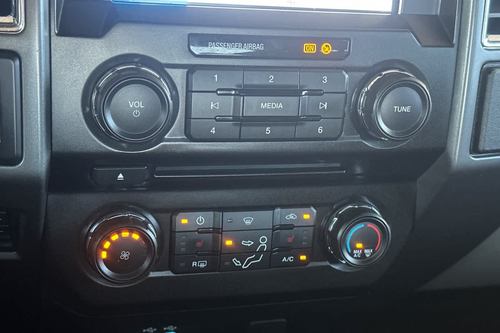 Certified 2017 Ford F350 XLT AWD/4WD image 19