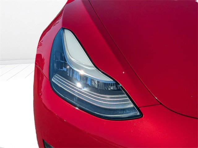 Used 2018 Tesla Model 3 Long Range image 9