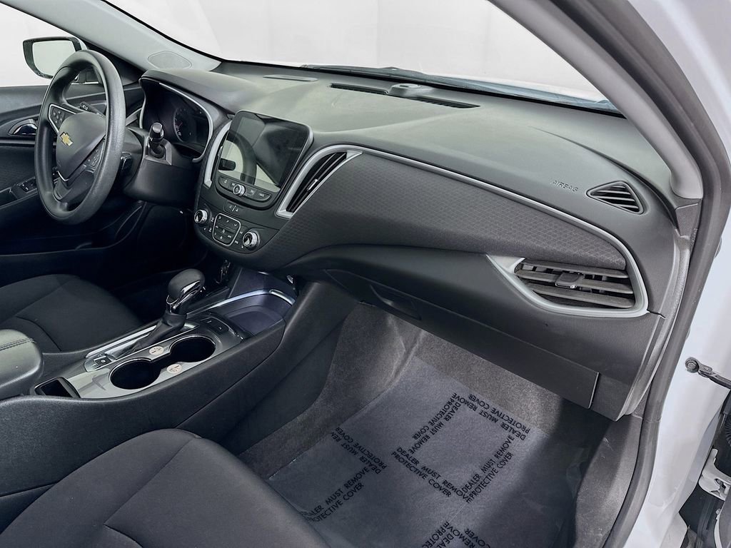 Used 2024 Chevrolet Malibu LT image 36