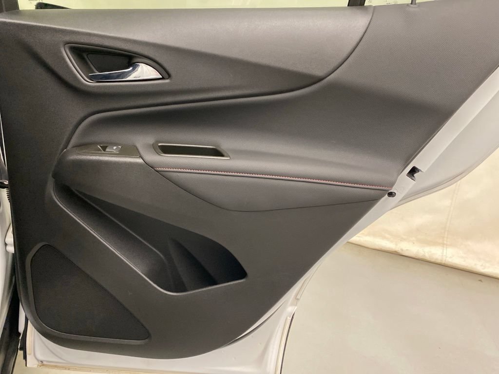 Used 2023 Chevrolet Equinox RS w/ LPO, Floor Liner Package AWD/4WD image 13