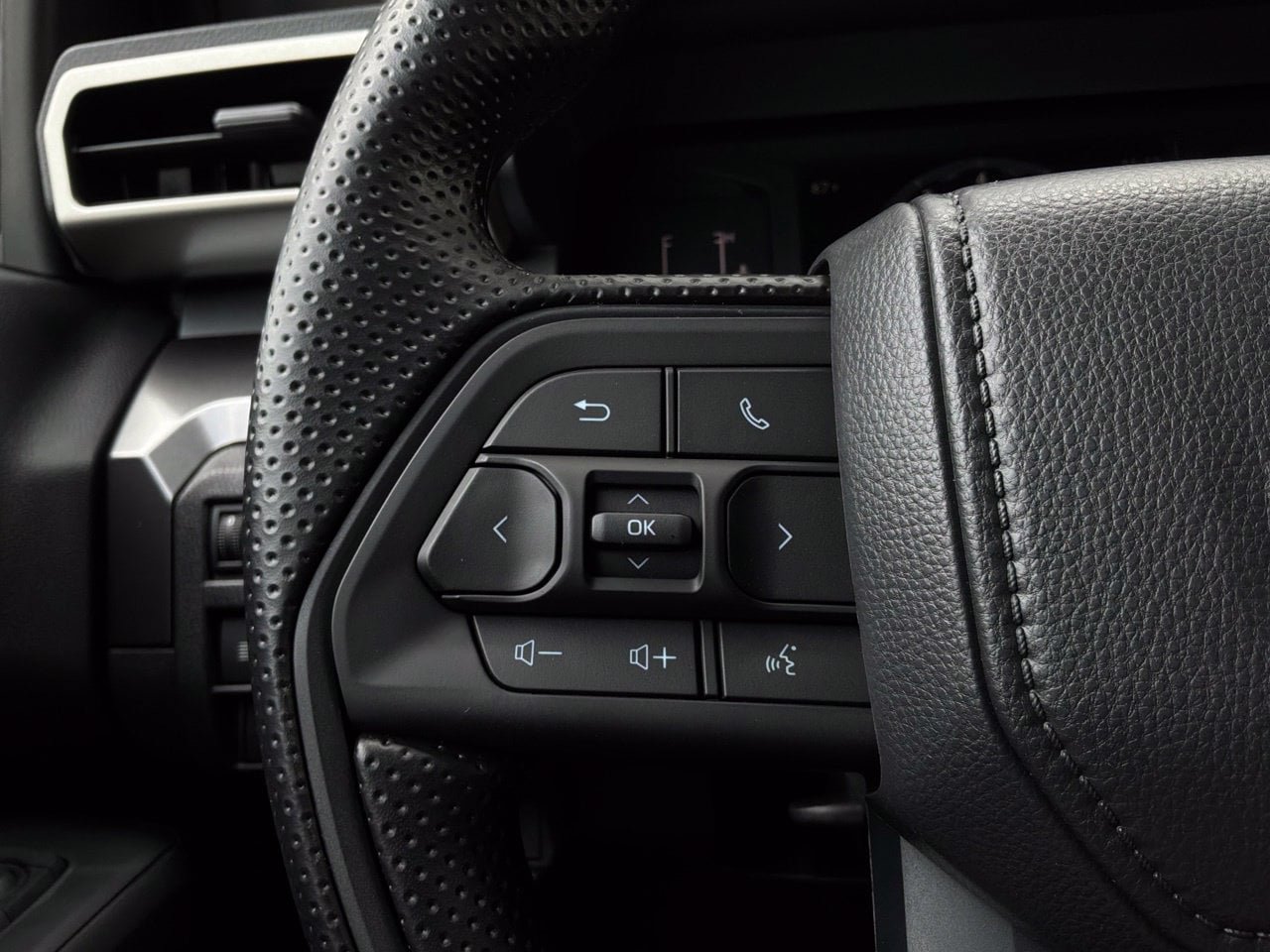 New 2026 Toyota Tacoma SR5 AWD/4WD image 32