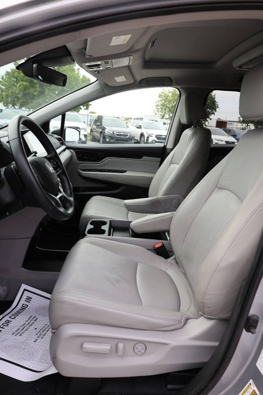 Used 2022 Honda Odyssey Touring image 13
