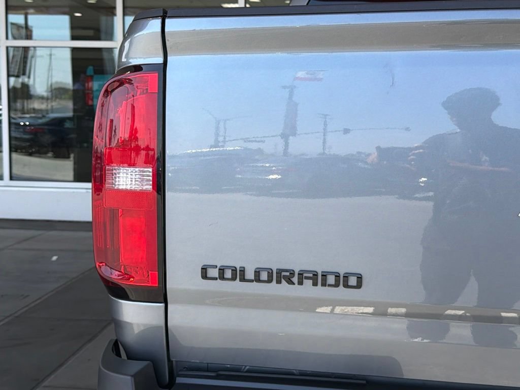 Used 2019 Chevrolet Colorado LT w/ Colorado RST Special Edition RWD image 10