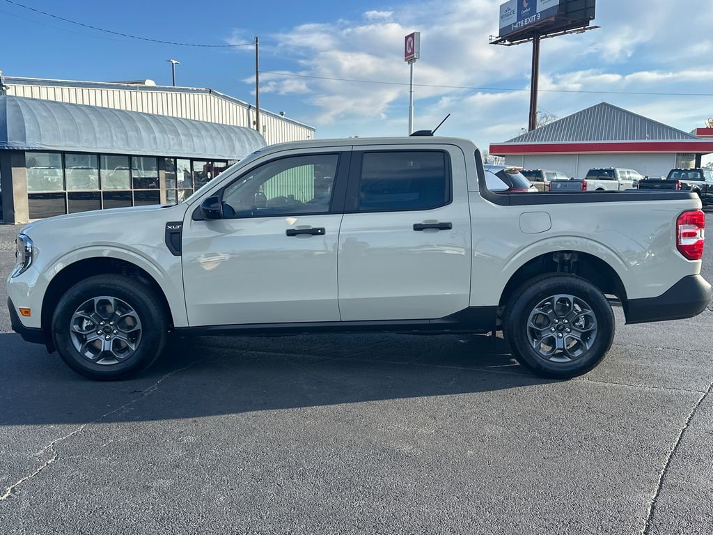 New 2025 Ford Maverick XLT w/ XLT Luxury Package image 4
