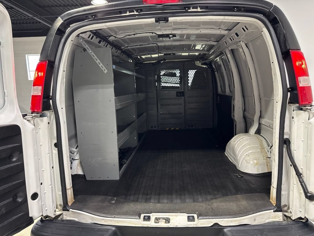 Used 2020 Chevrolet Express 2500 w/ Driver Convenience Package RWD image 23