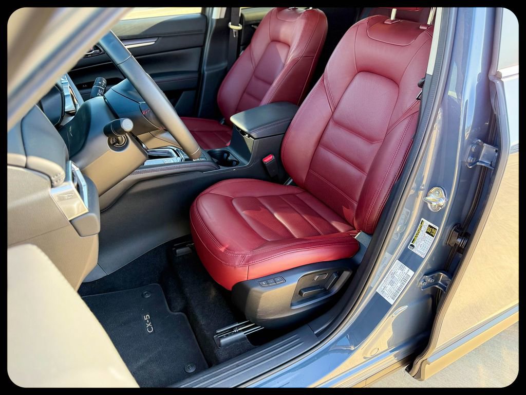 Used 2025 MAZDA CX-5 Carbon Edition image 18