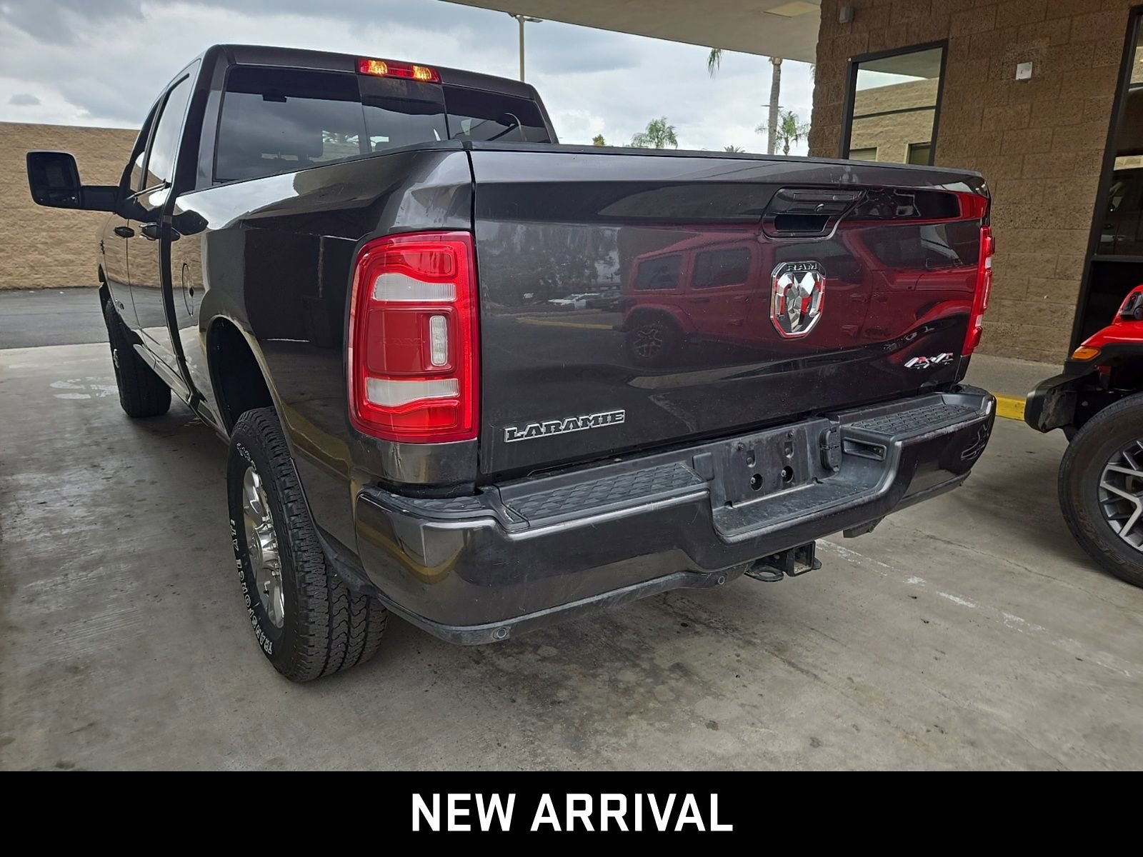 Used 2024 RAM 2500 Laramie w/ Safety Group AWD/4WD image 5