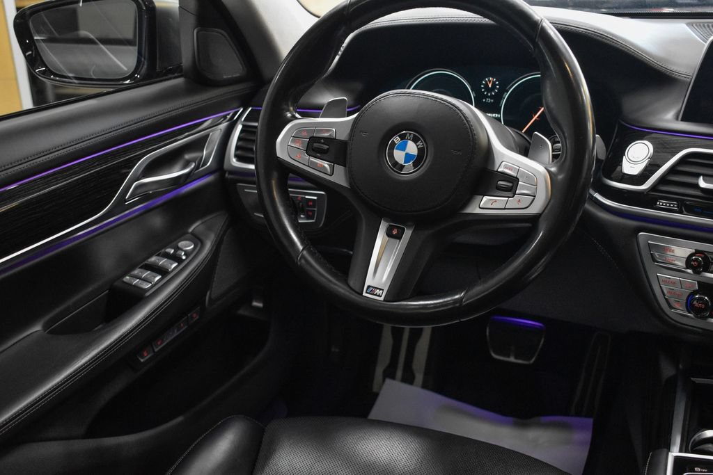 Used 2018 BMW M760i xDrive AWD/4WD image 23
