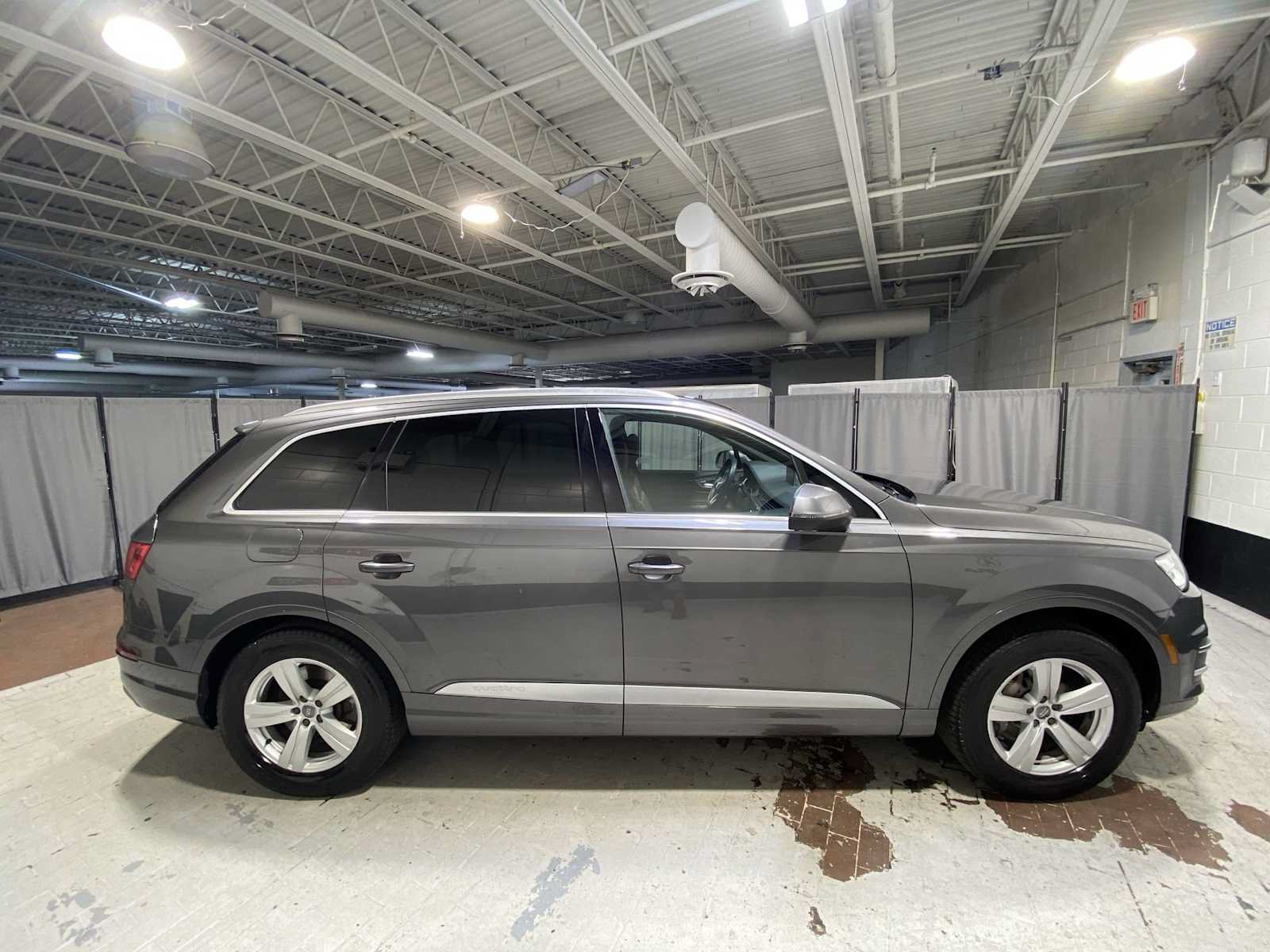 Used 2019 Audi Q7 2.0T Premium AWD/4WD image 27