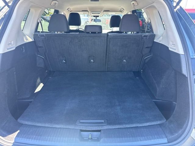 Used 2022 Nissan Rogue SV FWD image 12
