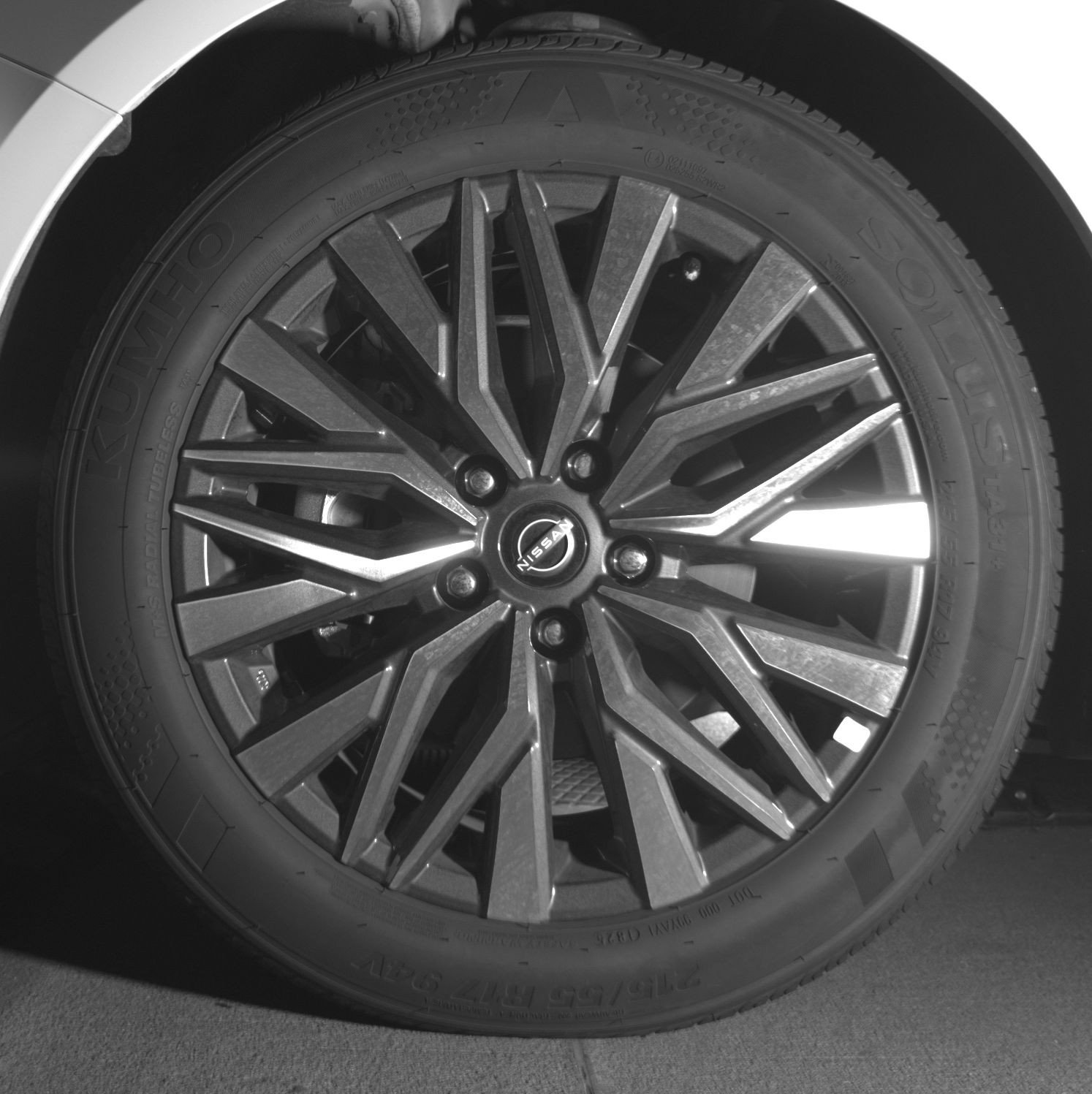 Used 2025 Nissan Altima 2.5 SV FWD image 12