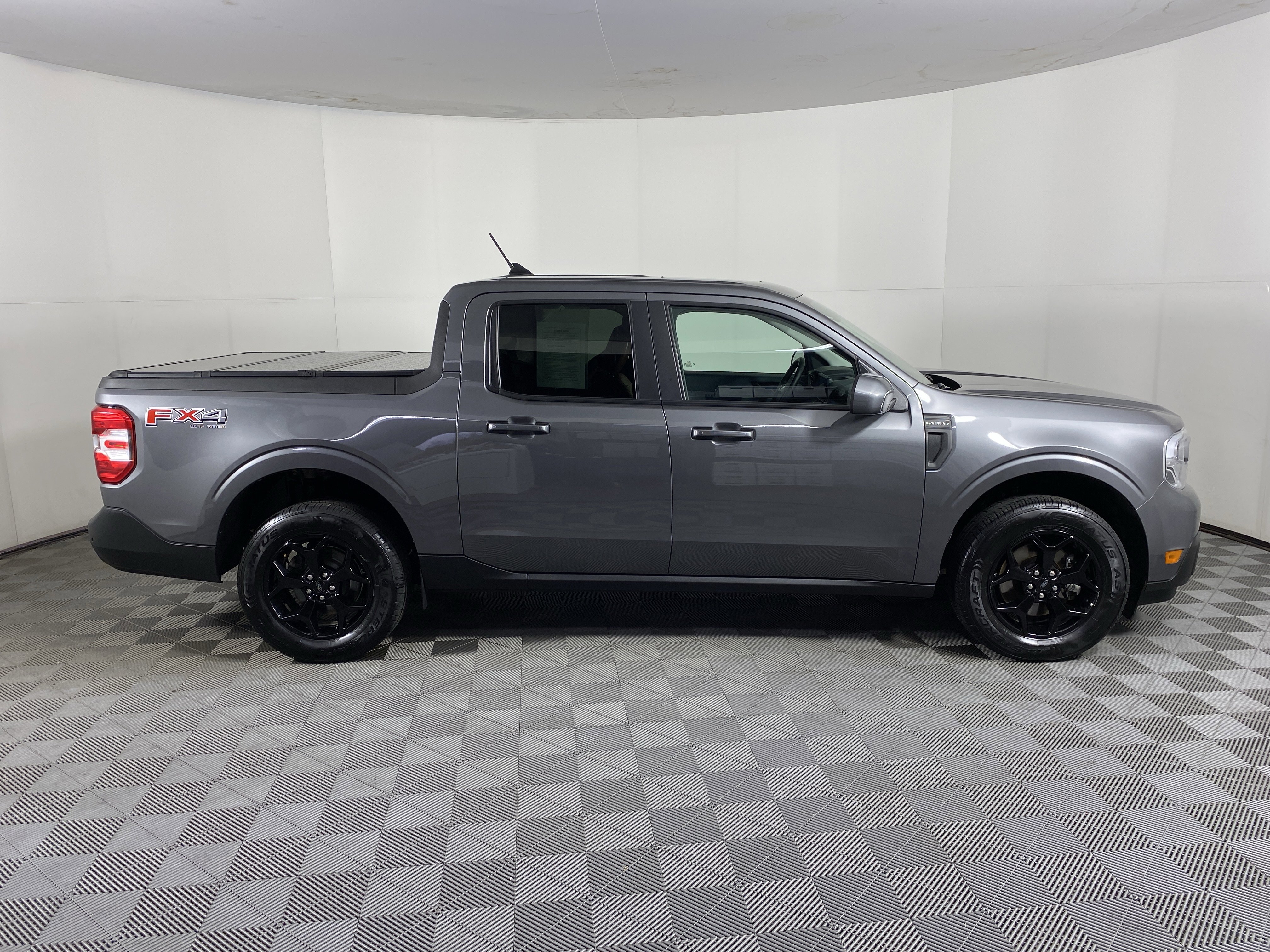 Used 2023 Ford Maverick Lariat w/ Lariat Luxury Package image 8