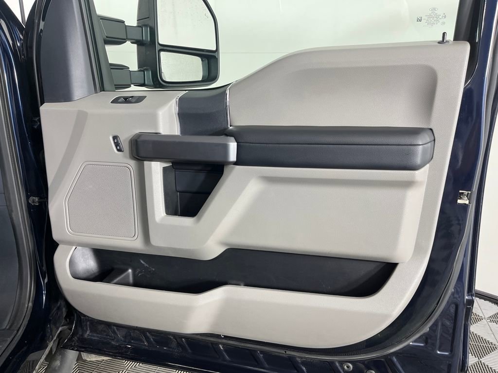 Used 2022 Ford F350 XLT image 16