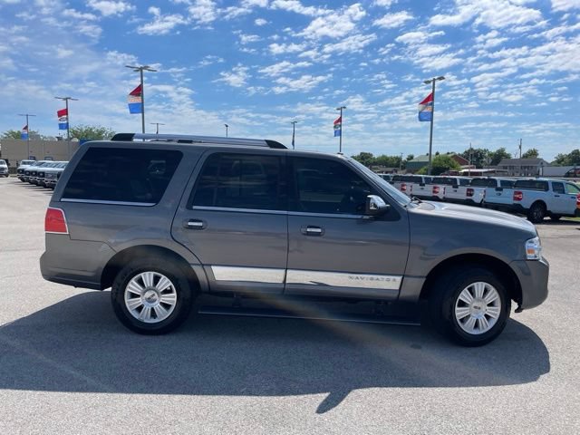 Used 2012 Lincoln Navigator 4WD image 15