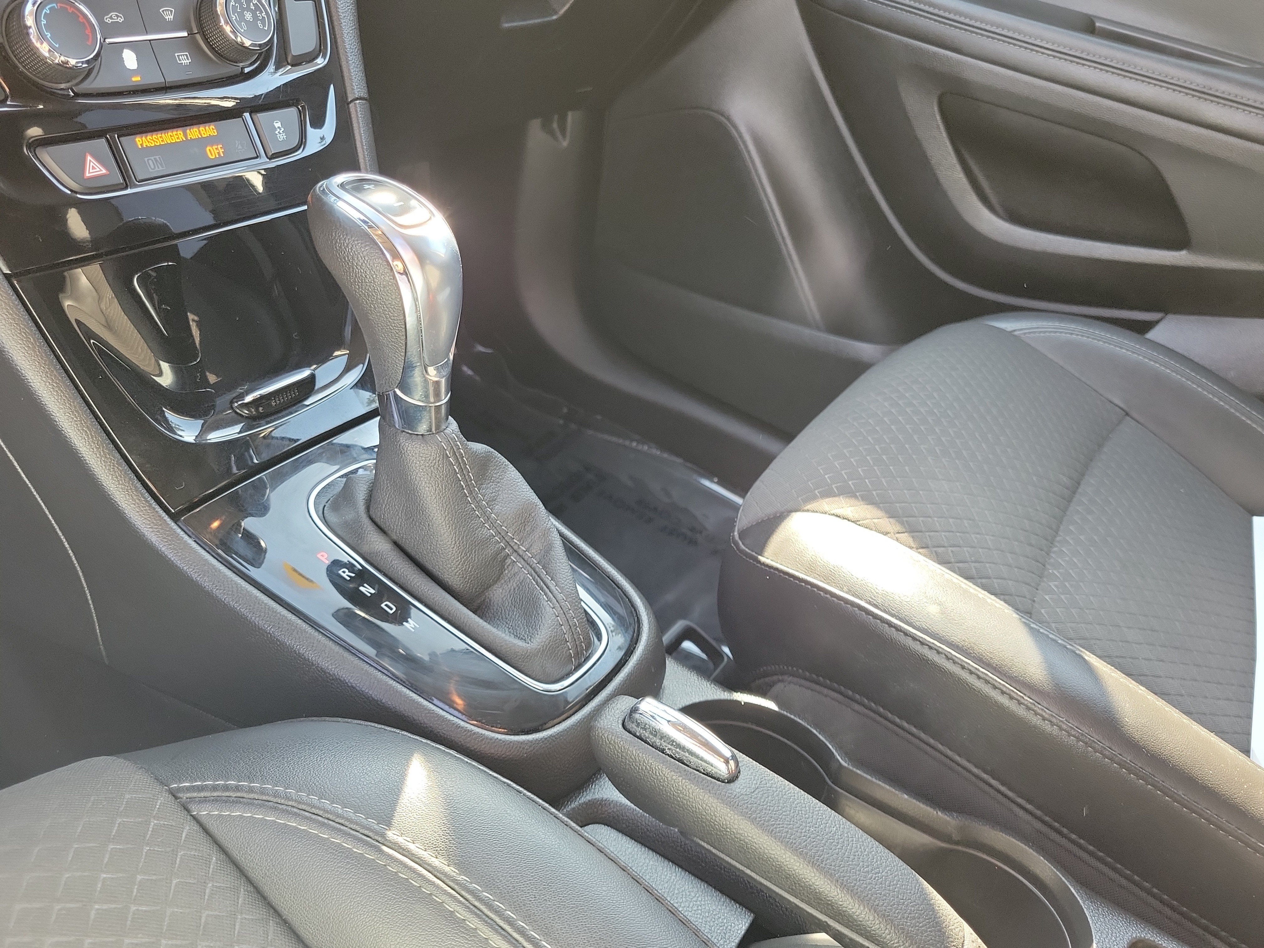 Used 2018 Buick Encore Preferred FWD image 29