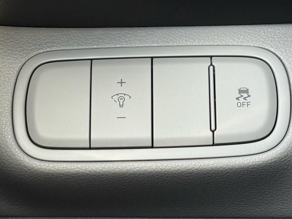 New 2026 Hyundai Venue SEL FWD image 16