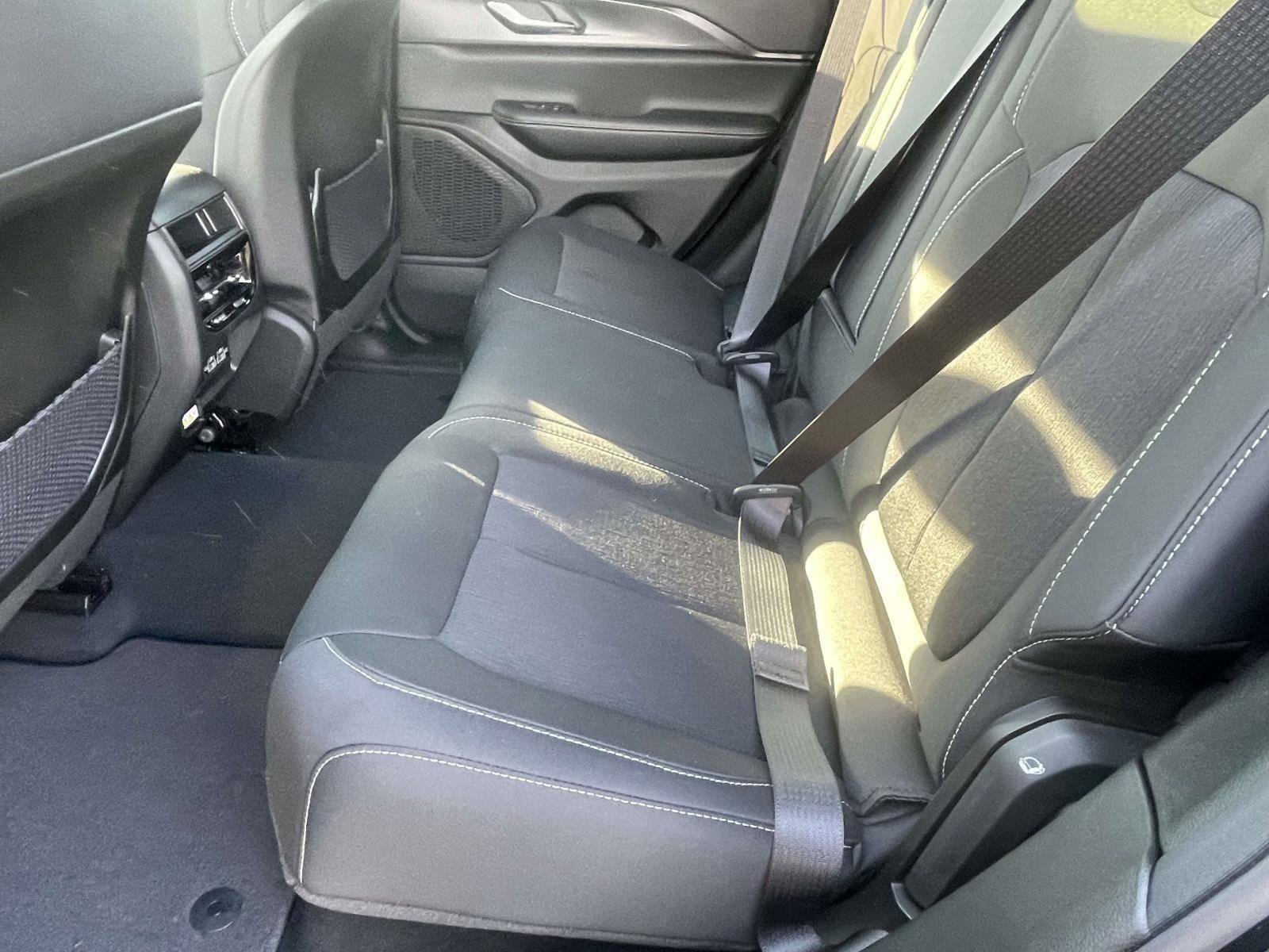 New 2026 Jeep Grand Cherokee Laredo X RWD image 8