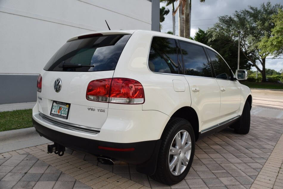Used 2006 Volkswagen Touareg V10 TDI AWD/4WD image 6
