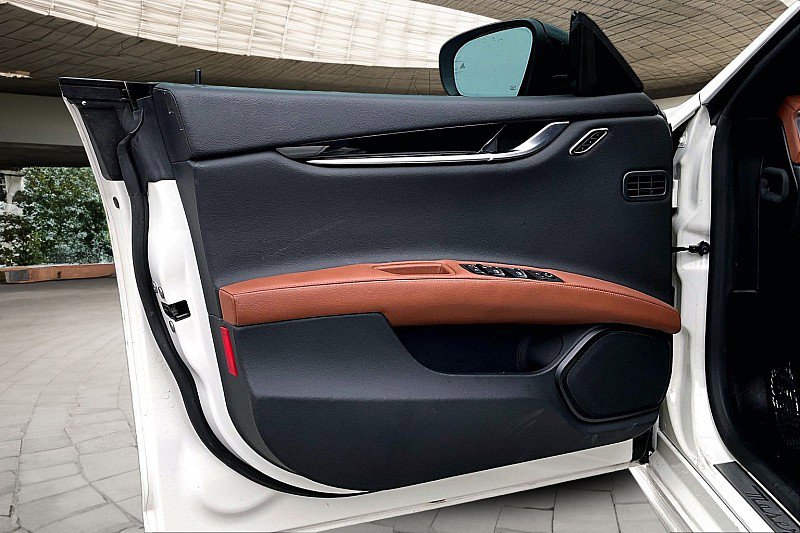 Used 2022 Maserati Ghibli Modena Q4 image 17