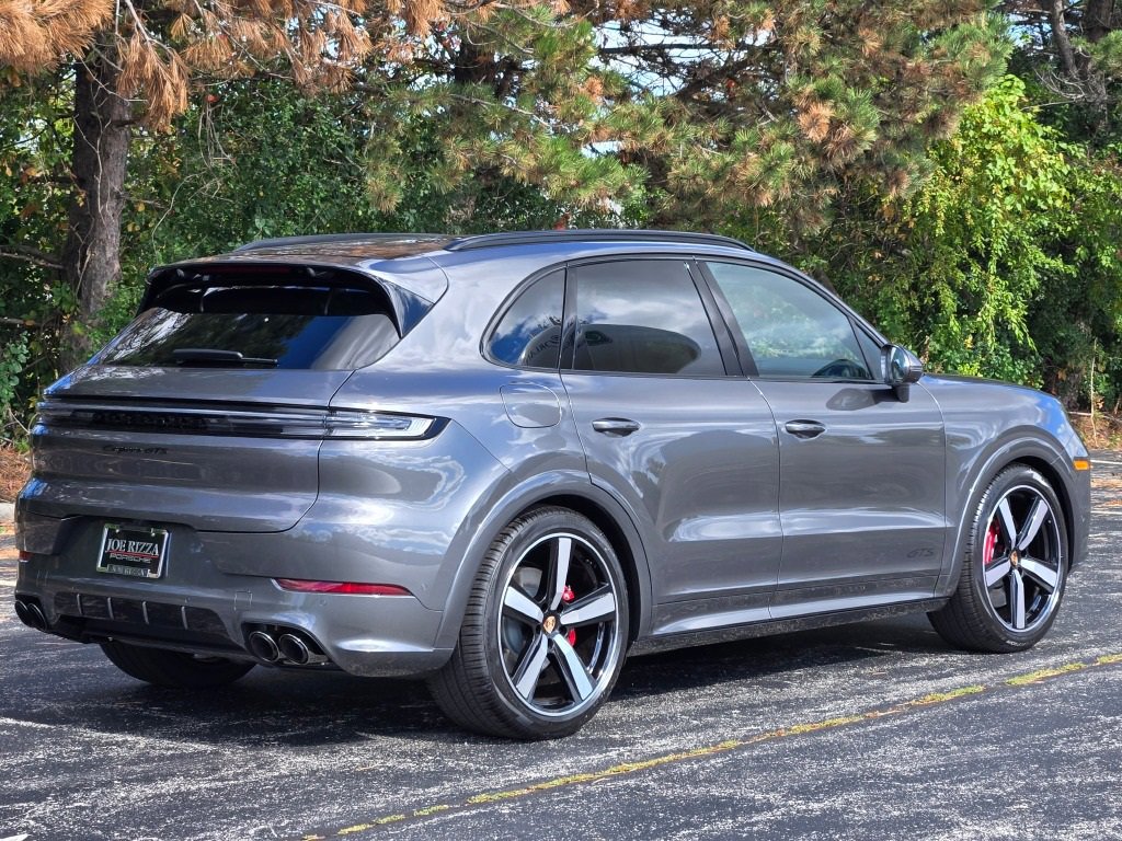 New 2026 Porsche Cayenne GTS image 7