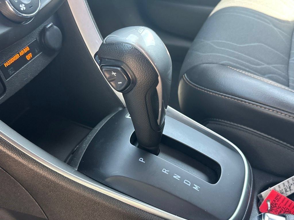 Used 2019 Chevrolet Trax LT w/ LT Convenience Package AWD/4WD image 29