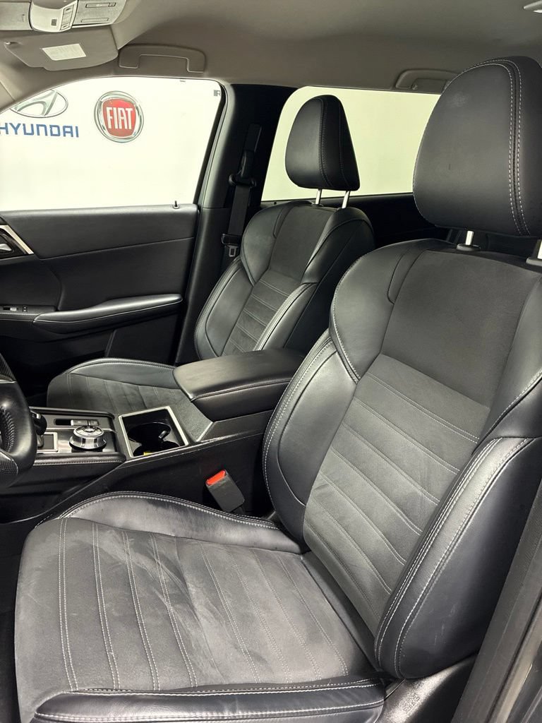 Used 2024 Mitsubishi Outlander SE AWD/4WD image 10