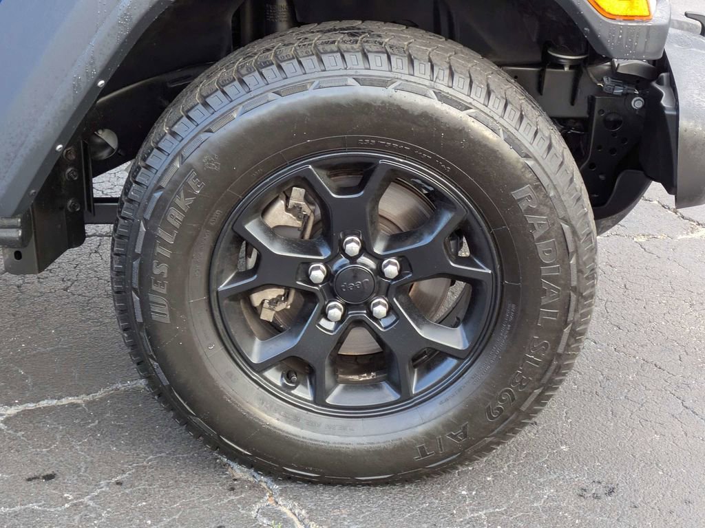 Used 2023 Jeep Wrangler Willys AWD/4WD image 12