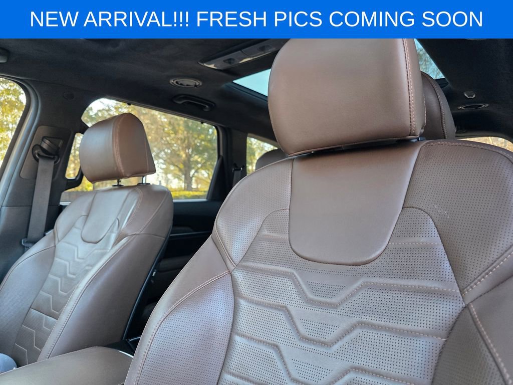 Used 2022 Kia Telluride SX w/ SX Prestige Package image 9