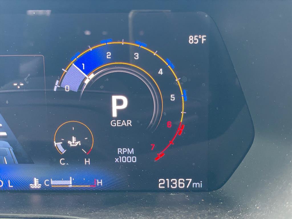 Used 2025 Chevrolet Colorado LT RWD image 12