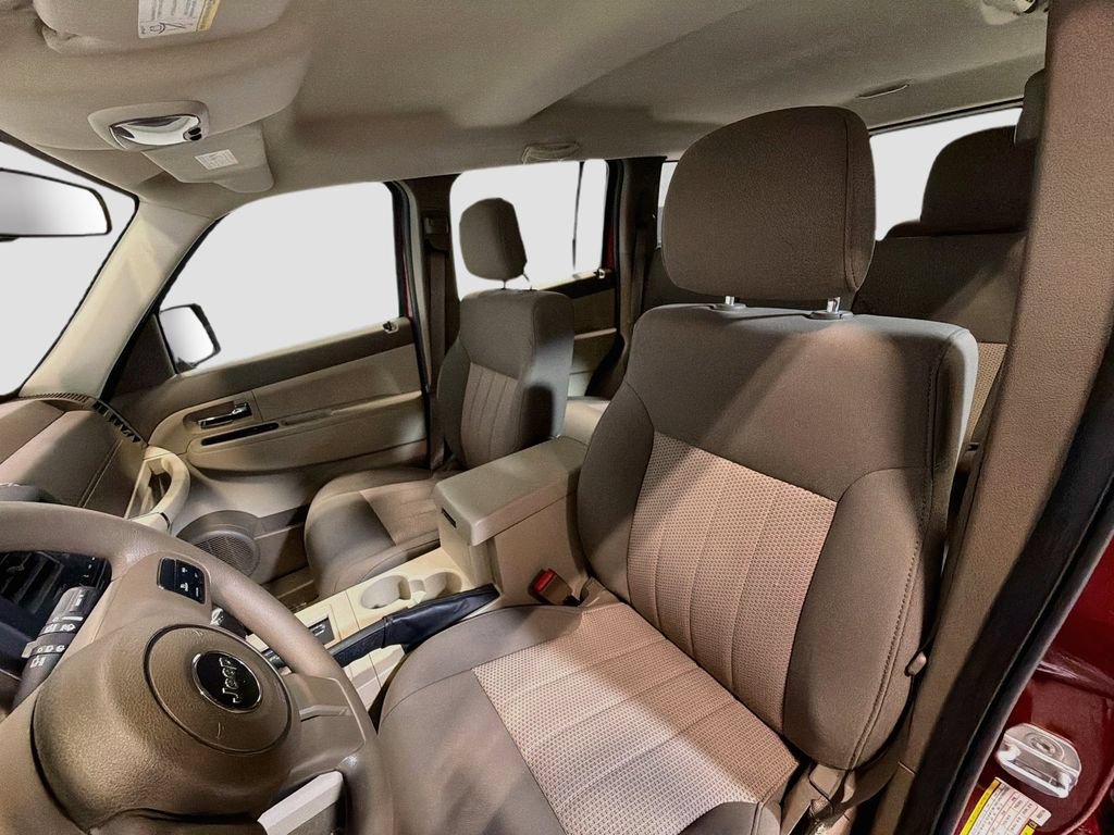 Used 2011 Jeep Liberty Sport AWD/4WD image 19