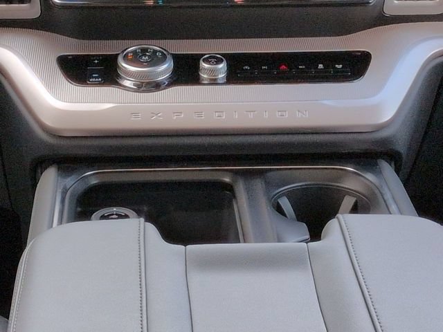 New 2026 Ford Expedition Max Active RWD image 19