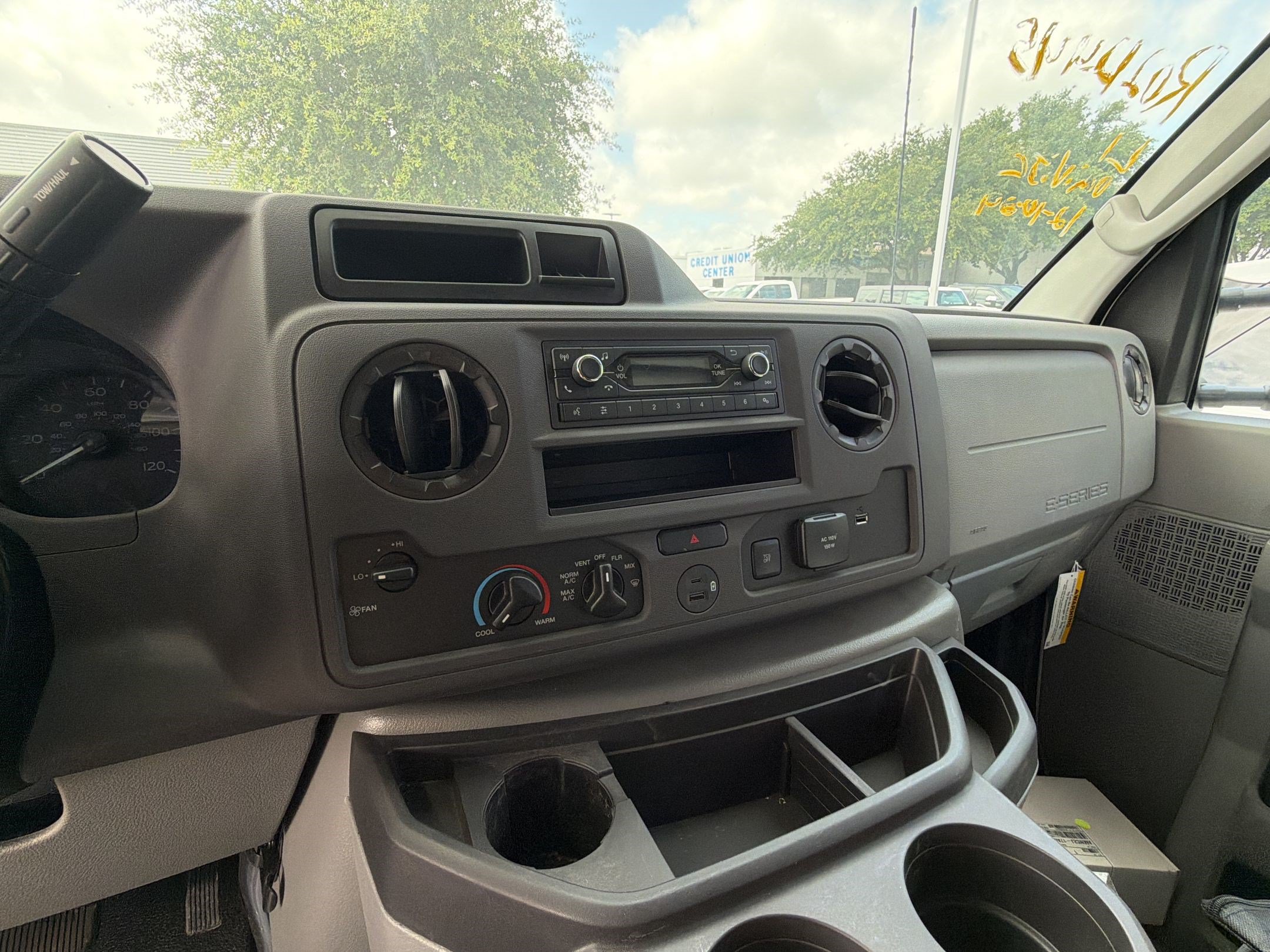 New 2025 Ford E-450 and Econoline 450 Super Duty w/ Power Equipment Group RWD image 22
