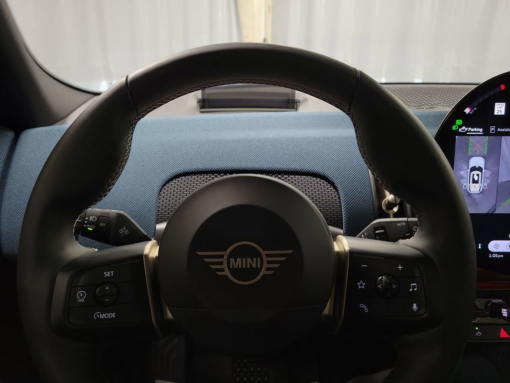 Used 2025 MINI Cooper Countryman S w/ Comfort Package Max image 15