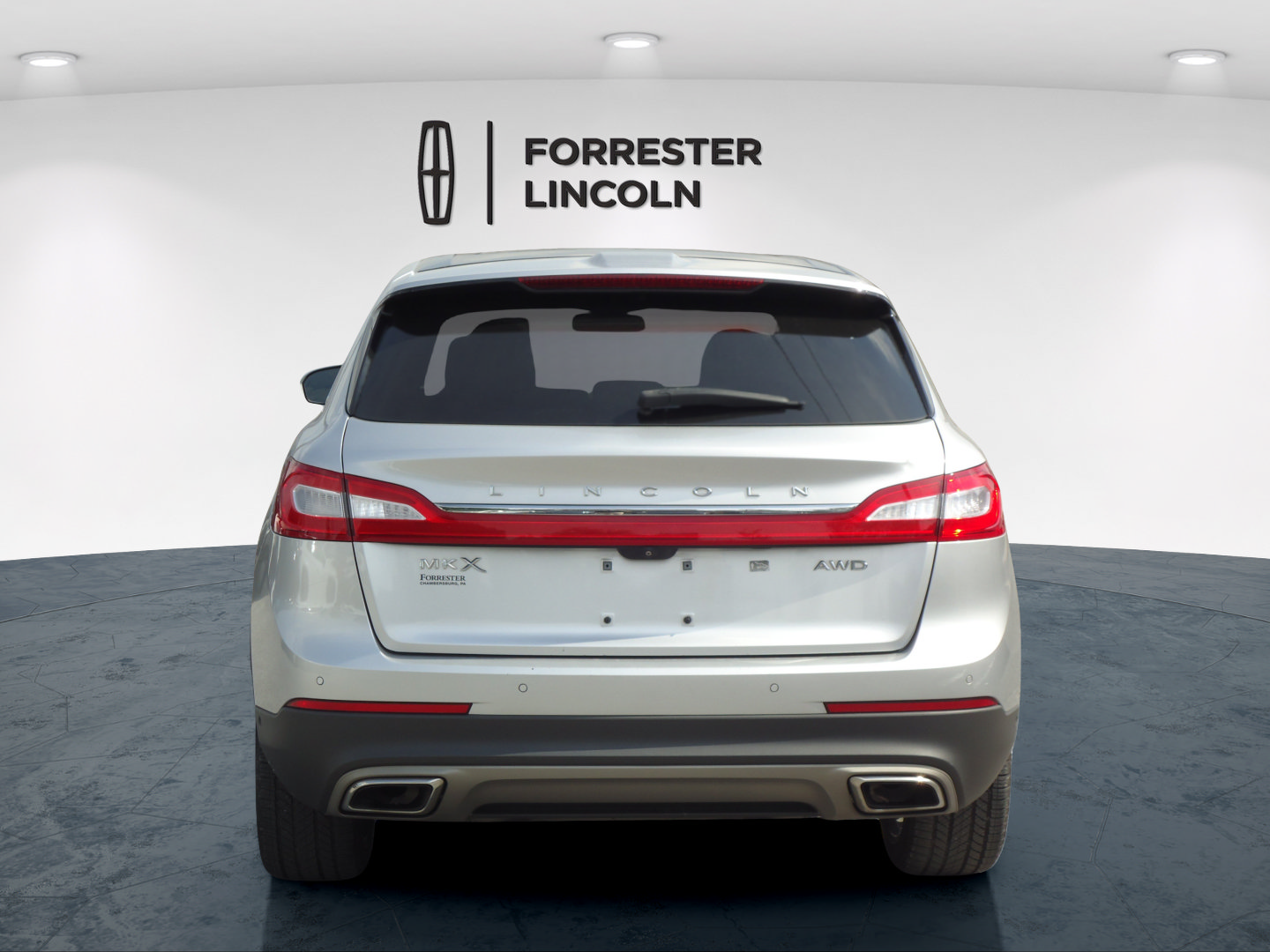 Used 2016 Lincoln MKX Reserve w/ Technology Package AWD/4WD image 4