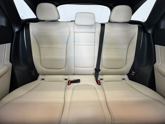 Used 2024 Mercedes-Benz GLC 300 4MATIC image 7