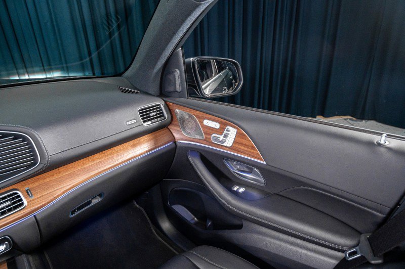 Certified 2025 Mercedes-Benz GLS 450 4MATIC image 27