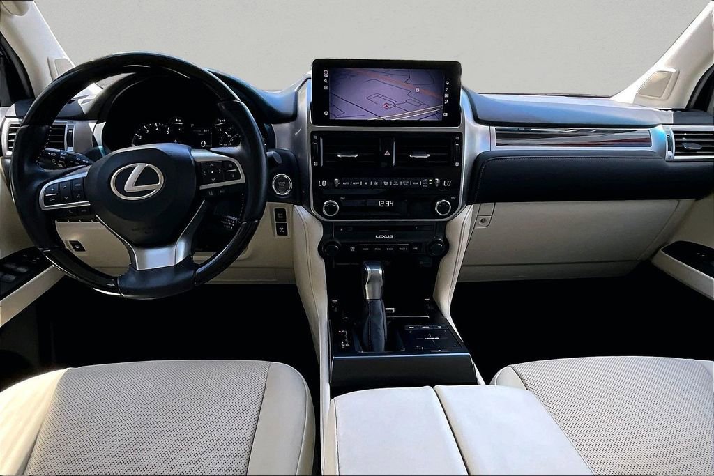 Used 2023 Lexus GX 460 Premium w/ Accessory Package AWD/4WD image 8