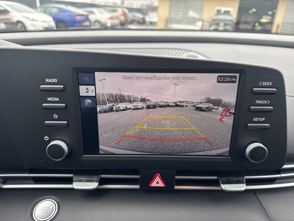 New 2026 Hyundai Elantra Hybrid FWD image 13