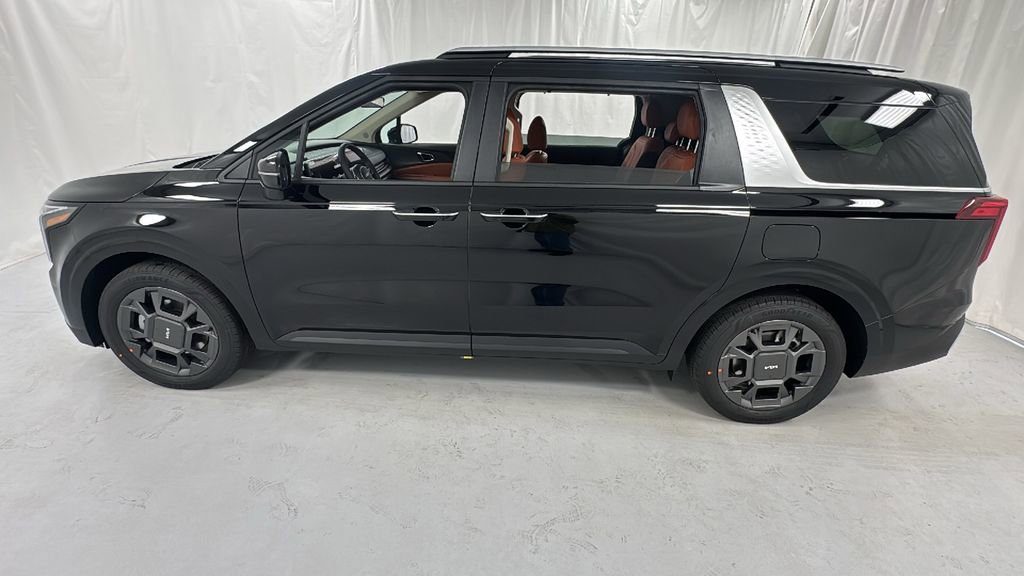 New 2026 Kia Carnival EX image 6