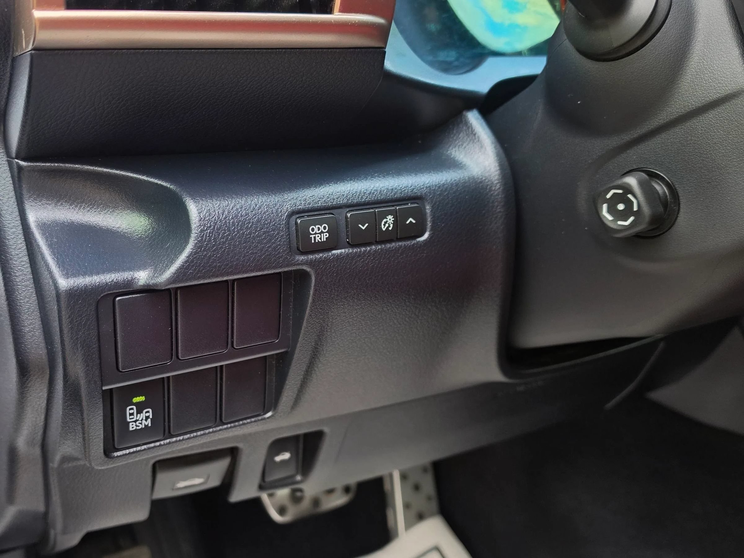 Used 2015 Lexus IS 350 w/ F-Sport Package RWD image 21