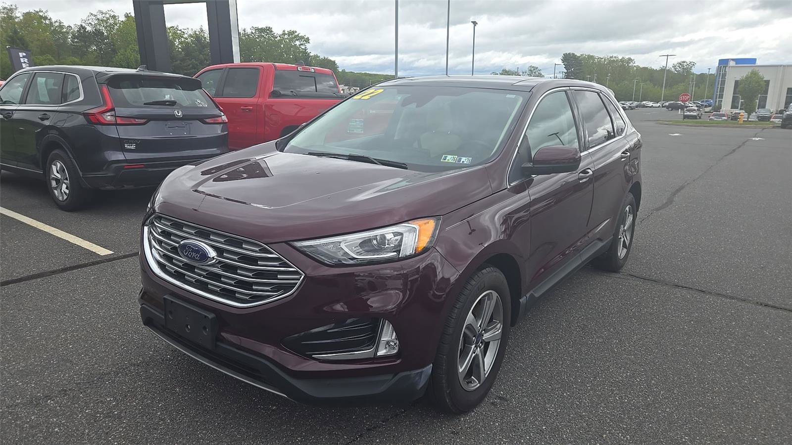 Used 2022 Ford Edge SEL w/ Convenience Package image 1