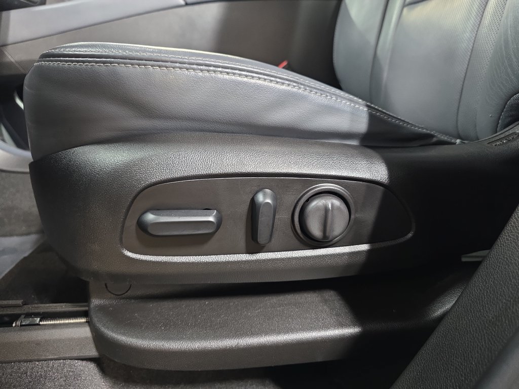 Used 2018 Buick Enclave Essence w/ Trailering Package FWD image 34