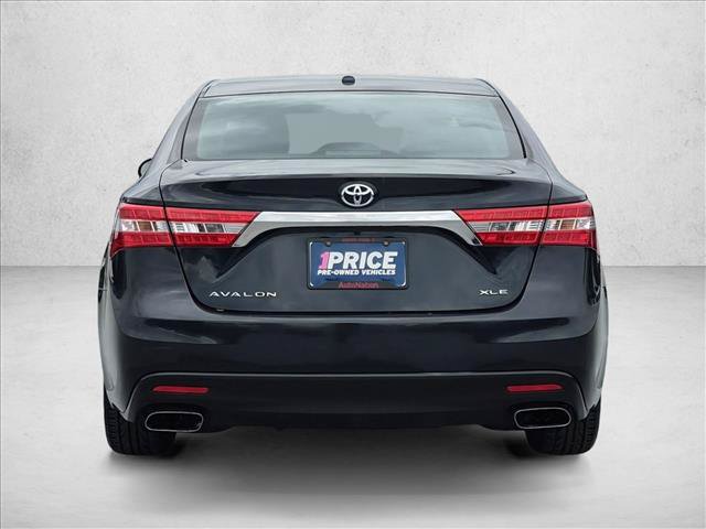 Used 2015 Toyota Avalon XLE w/ Preferred Accessory Package FWD image 7