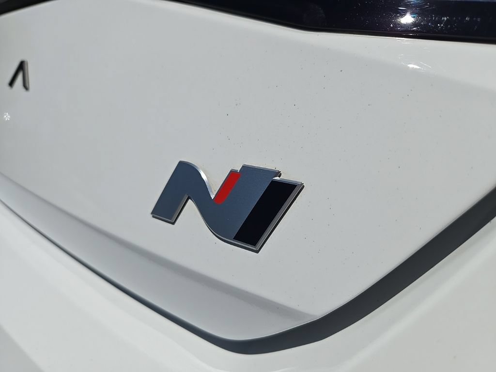 Certified 2025 Hyundai Elantra N FWD image 15