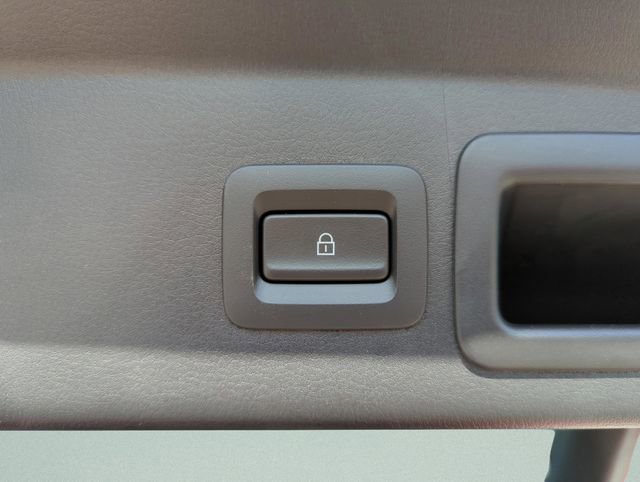 Used 2023 MAZDA CX-30 AWD 2.5 S w/ Select Package image 21